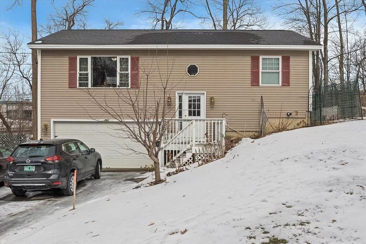 261 Pearl St, Essex Jct
